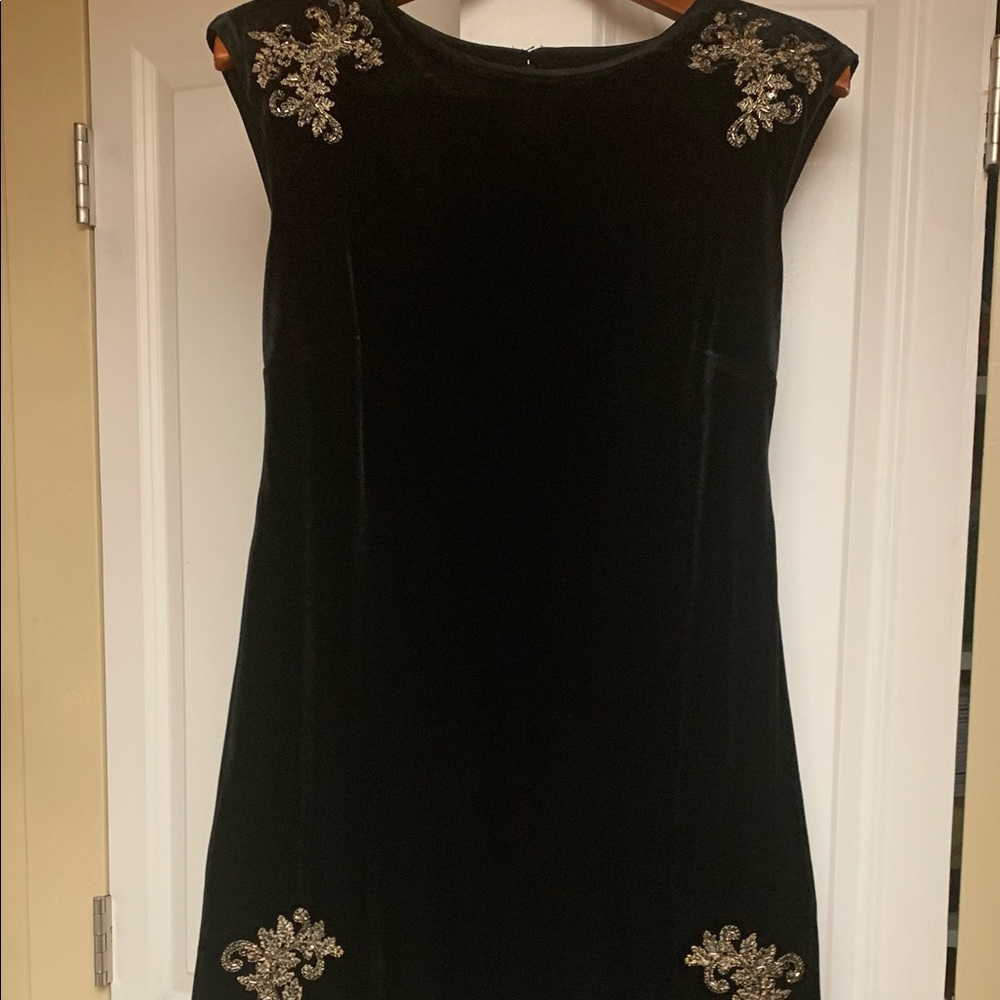 White House Black market velvet dress